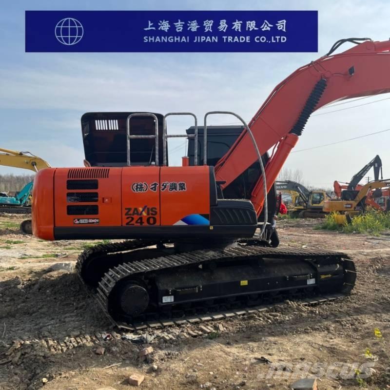 Hitachi ZX 240 حفارات زحافة
