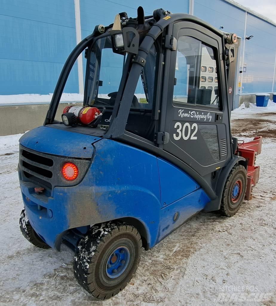 Linde H 30 D شاحنات الديزل