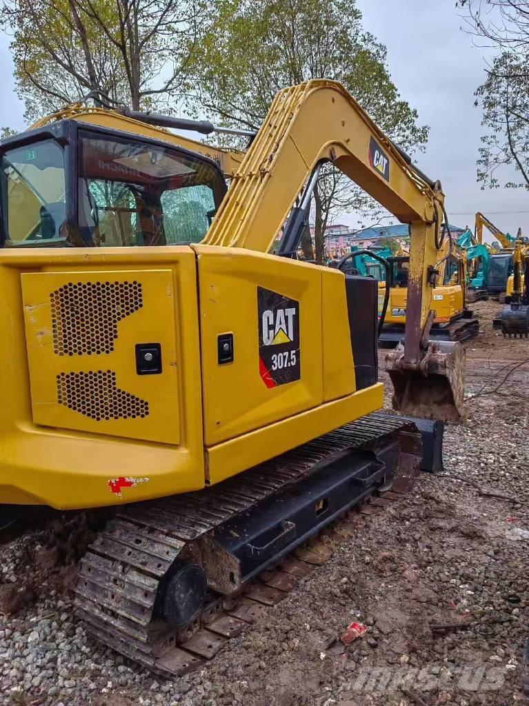 CAT 307.5 حفارات صغيرة أقل من 7 طن (حفارات صغيرة)