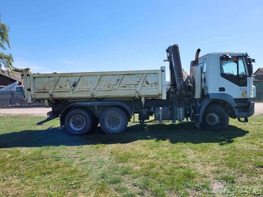 Iveco Trakker 360 شاحنات الرافعات