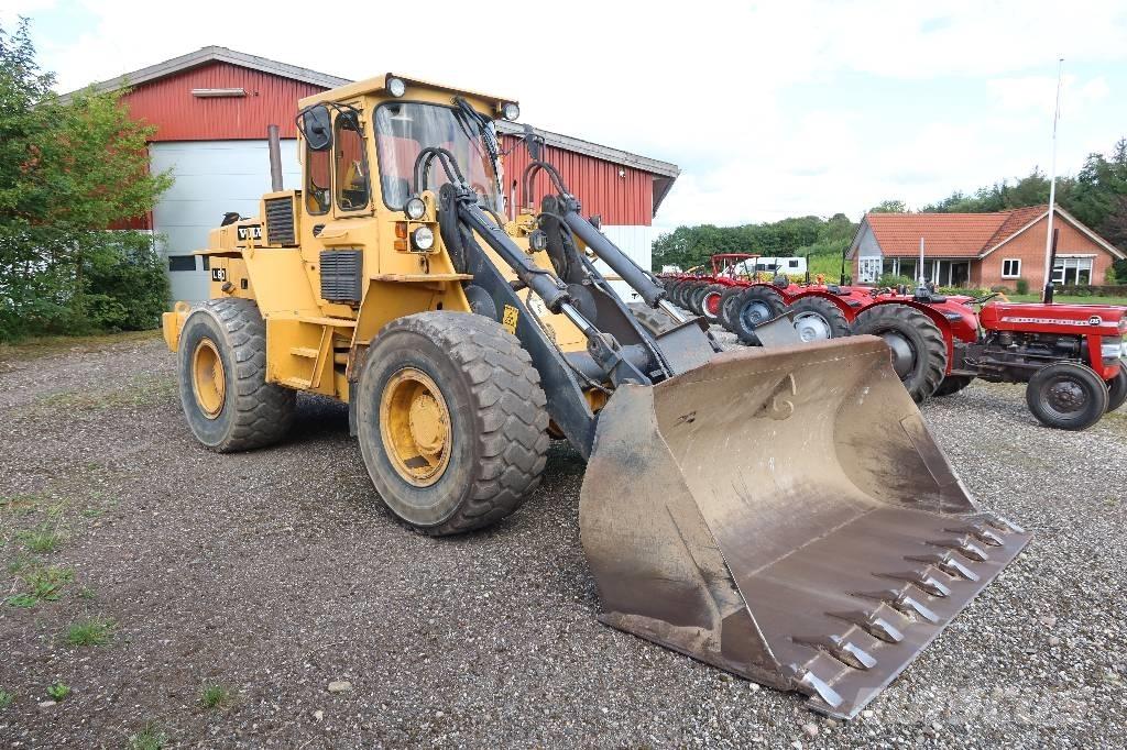 Volvo BM L 90 لوادر بعجل