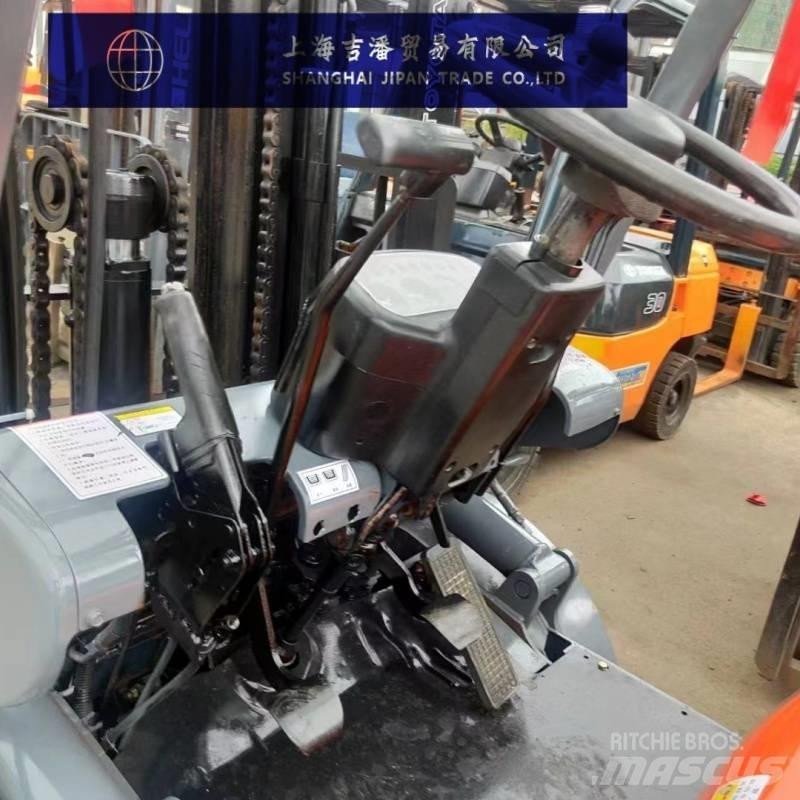 Toyota 6 F شاحنات الديزل