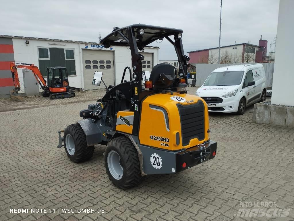 GiANT G2300 Xtra HD لوادر انزلاقية التوجيه
