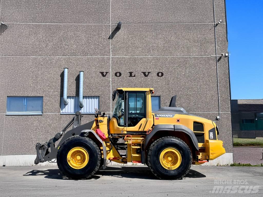 Volvo L 120 H لوادر بعجل