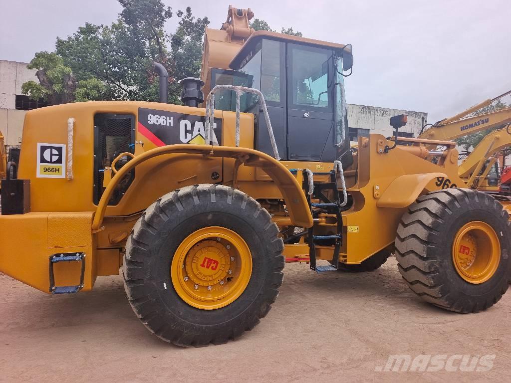 CAT 966 H حفارات زحافة