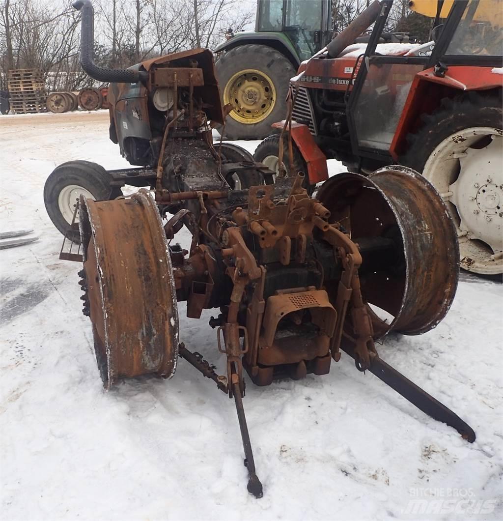 New Holland TL80 الجرارات
