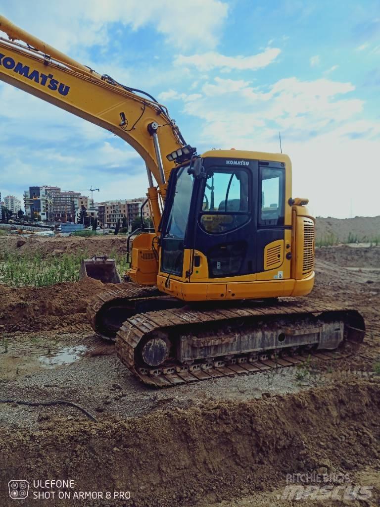Komatsu PC 138 US-11 حفارات زحافة