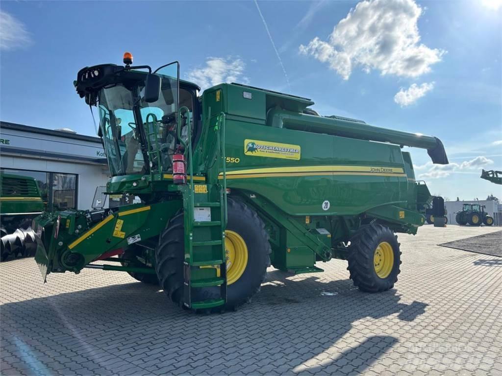 John Deere T550 حصادات