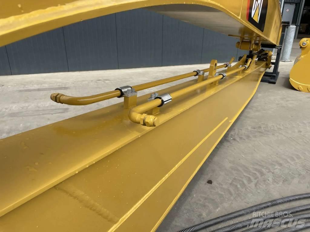 CAT 323E 15m Set جرافات عكسية