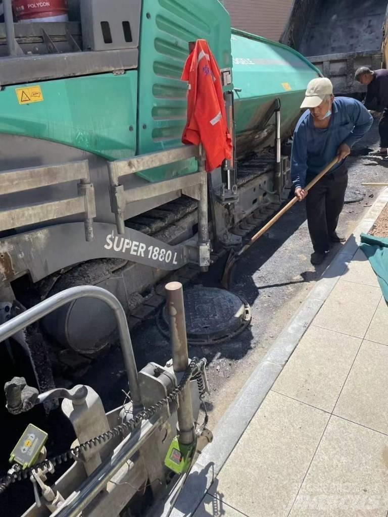 Vögele S 1880 معدات السفلتة