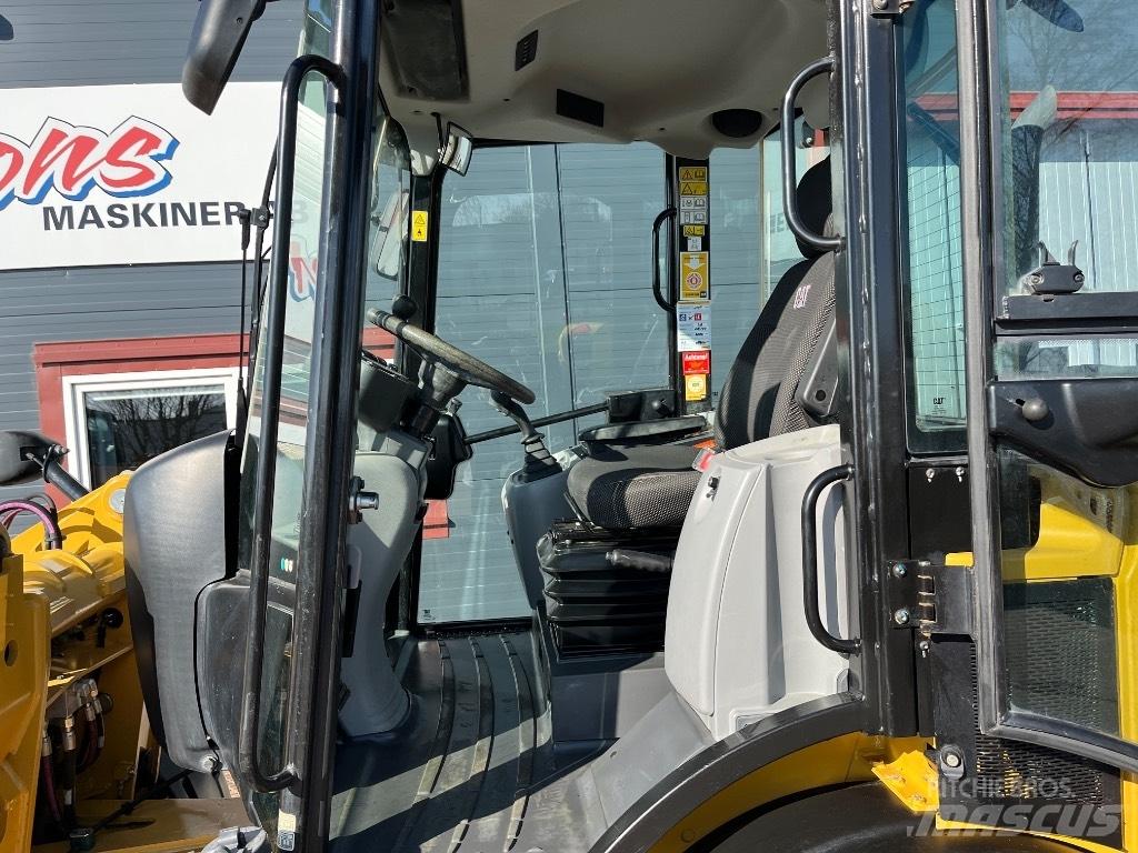 CAT 908M-22 1670Tim لوادر بعجل