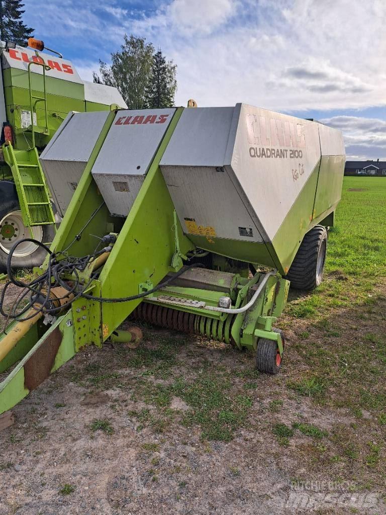 CLAAS 2100RC محزمات مربعة