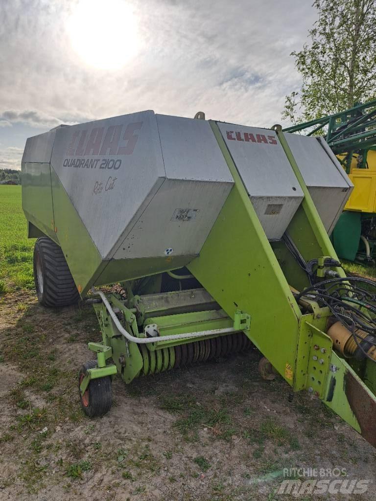 CLAAS 2100RC محزمات مربعة