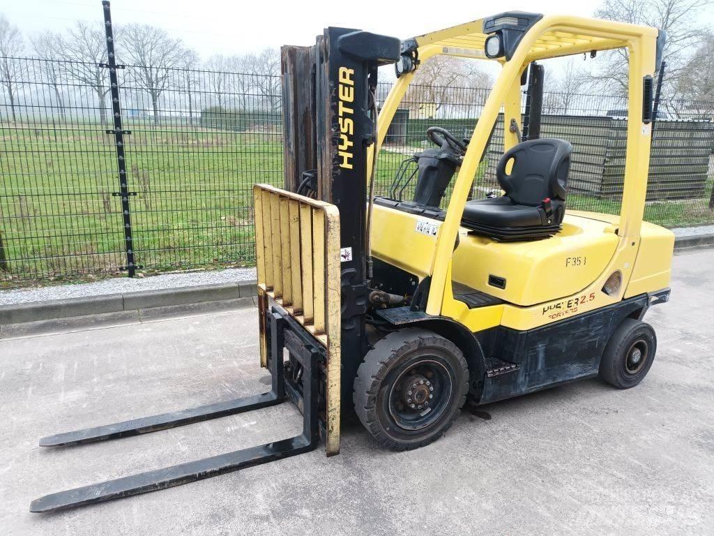 Hyster H2.5FT شاحنات الديزل
