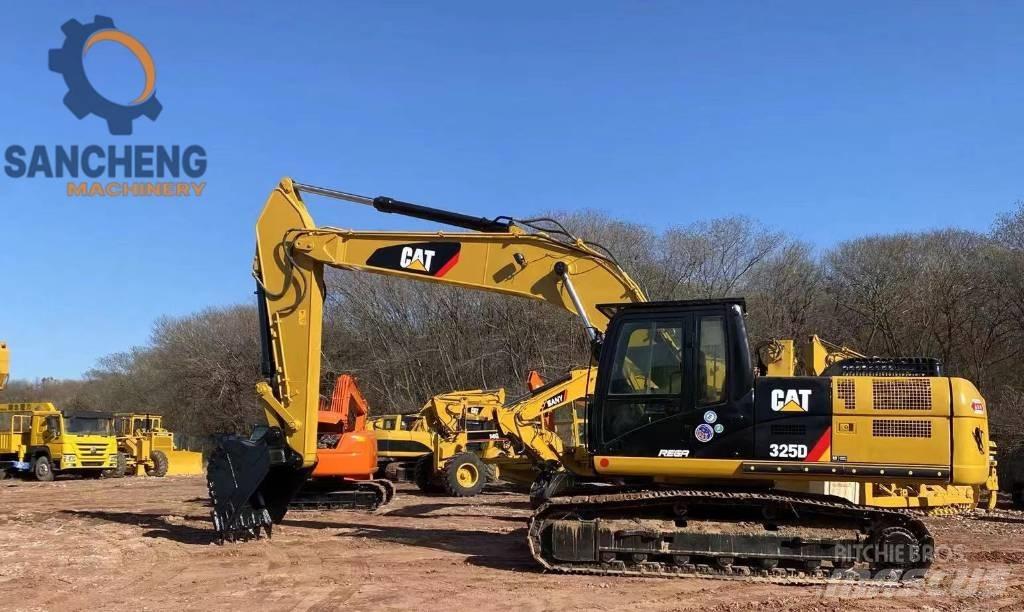 CAT 325 D حفارات زحافة