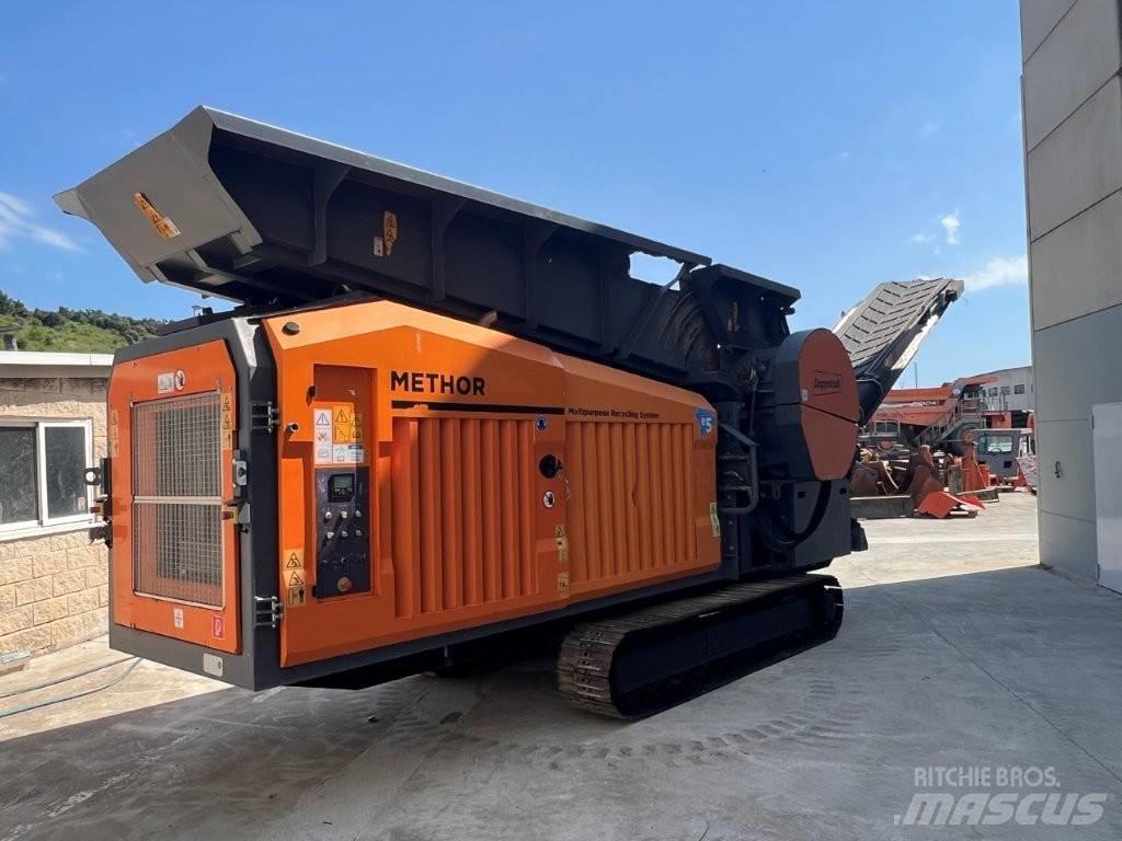 Doppstadt DW126K ماكينات تقطيع أخشاب الحراجة