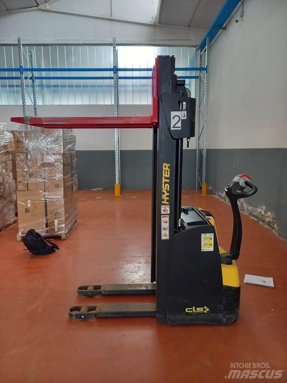 Hyster S1.2 معدات التكديس الجوالة