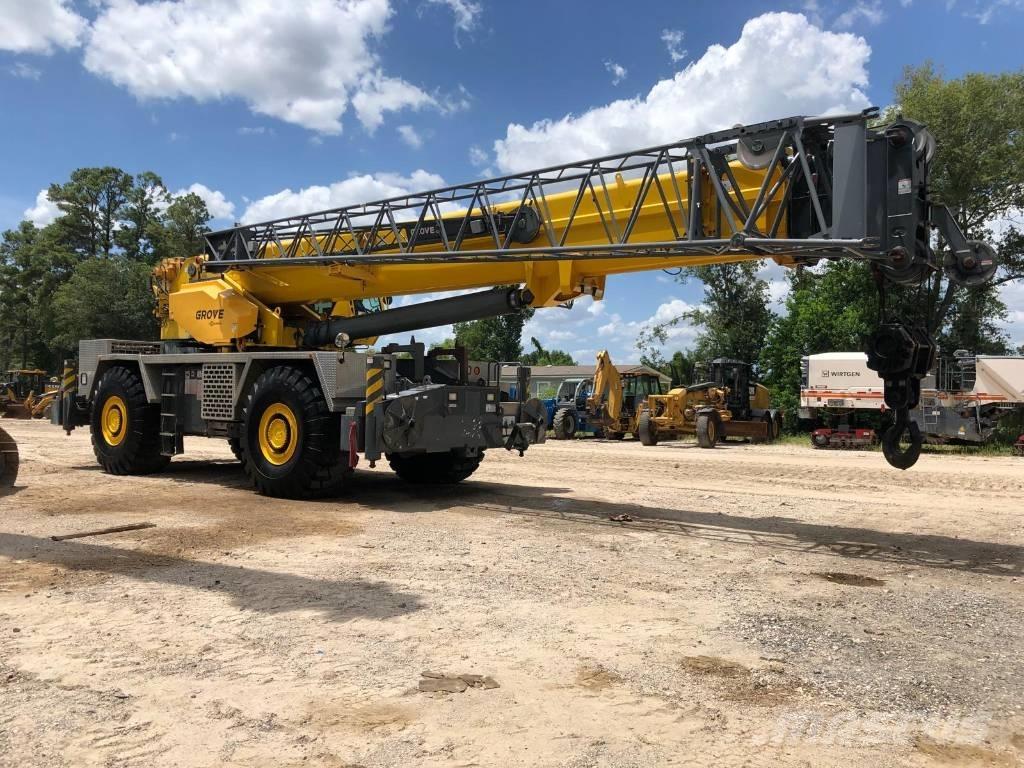 Grove RT 9130 E-2 رافعات الطرق الوعرة