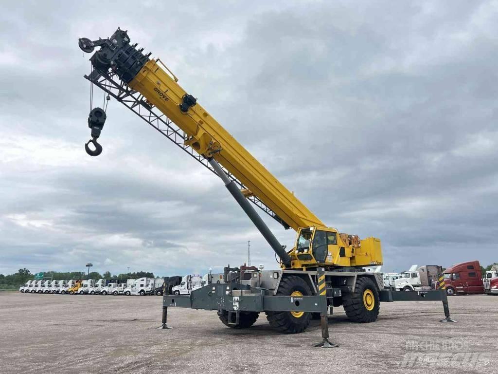 Grove RT 9130 E-2 رافعات الطرق الوعرة