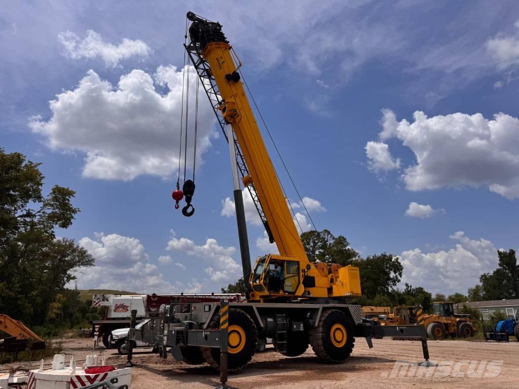 Grove RT 9130 E-2 رافعات الطرق الوعرة