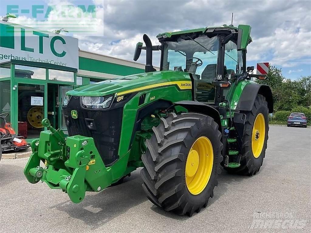 John Deere 8r340 الجرارات