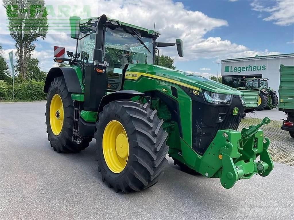 John Deere 8r340 الجرارات