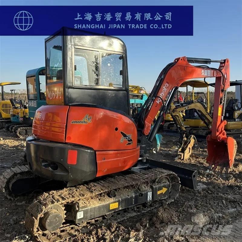 Kubota U 35 حفارات صغيرة أقل من 7 طن (حفارات صغيرة)