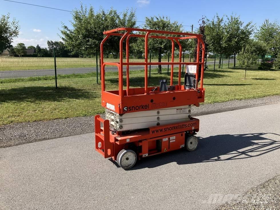 Snorkel S 1930 E رافعات مقصية الشكل