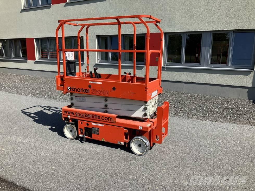 Snorkel S 1930 E رافعات مقصية الشكل