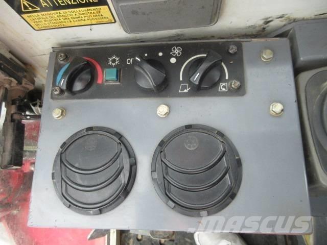 Takeuchi TB 153 FR حفارات صغيرة أقل من 7 طن (حفارات صغيرة)