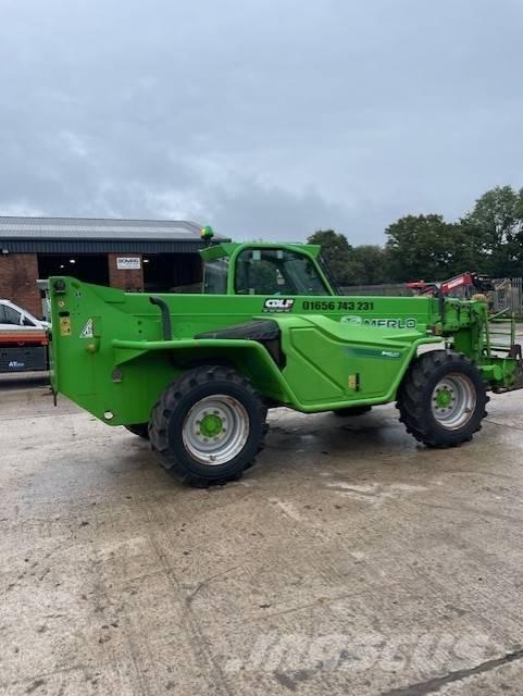 Merlo P 40.17 مناولات متداخلة