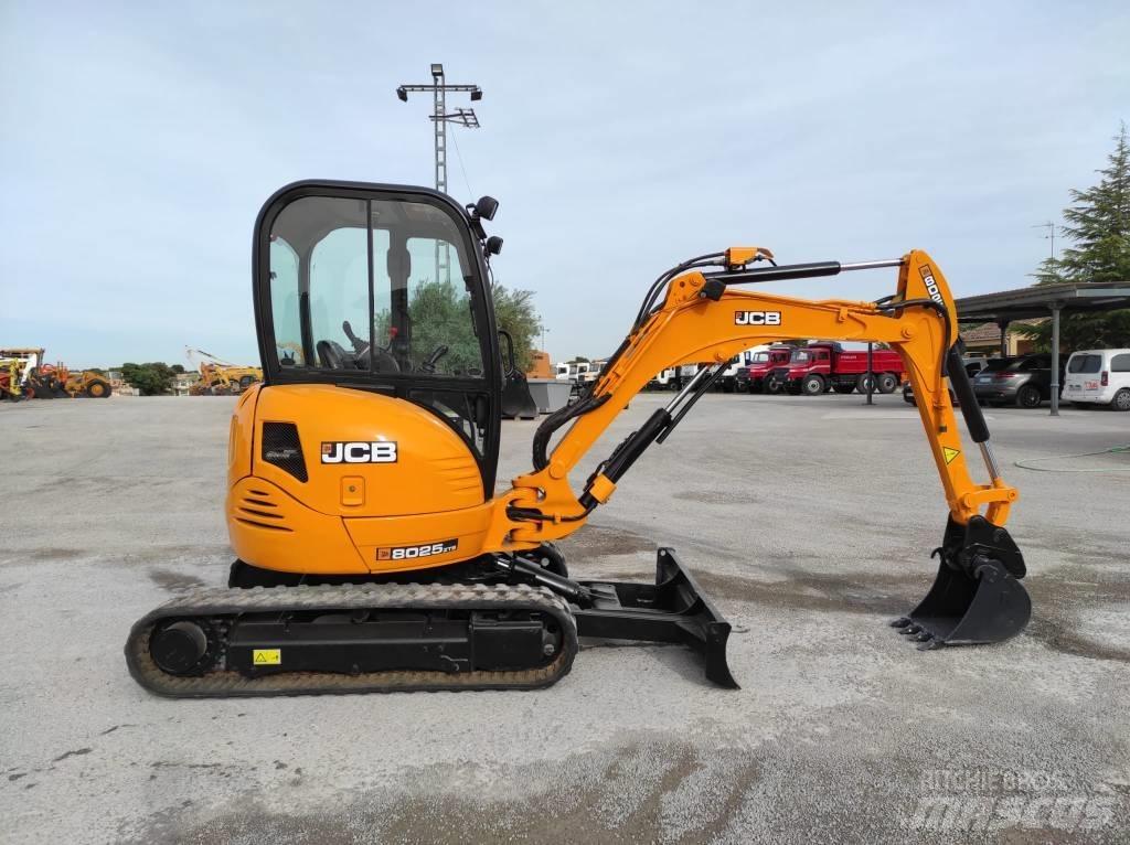 JCB 8025 حفارات صغيرة أقل من 7 طن (حفارات صغيرة)