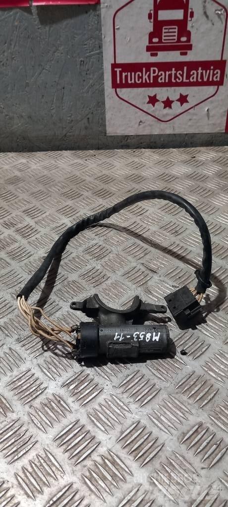 MAN TGA   81464336004 كابينة والداخلية