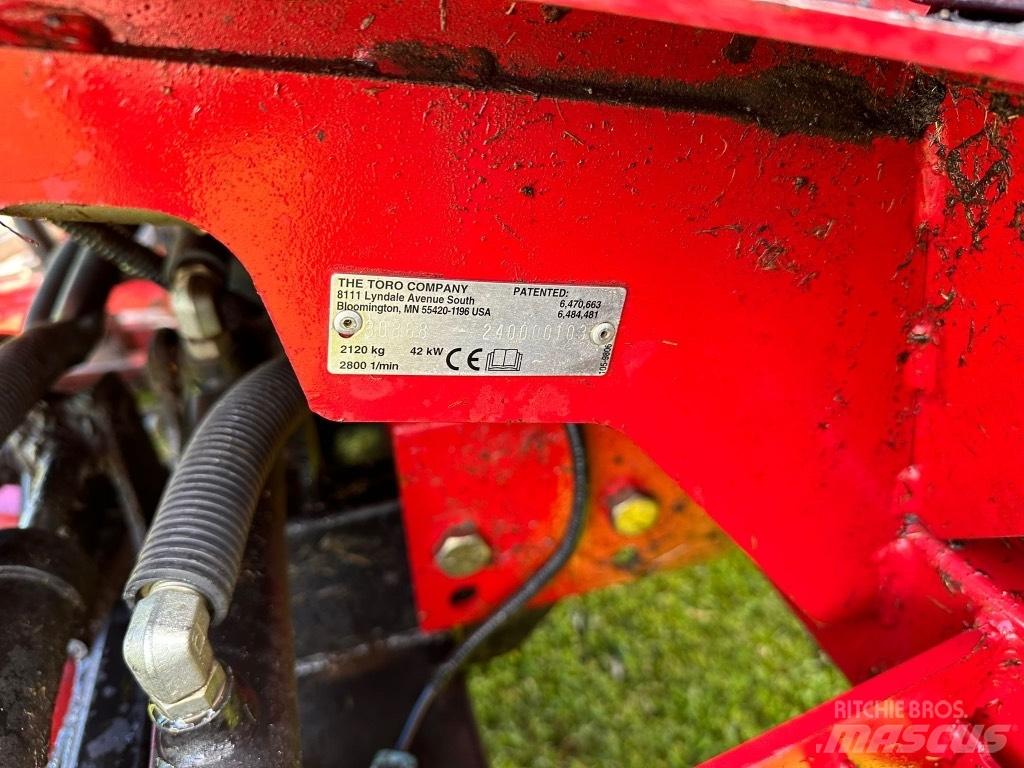 Toro 4700 ركوب الحشائش