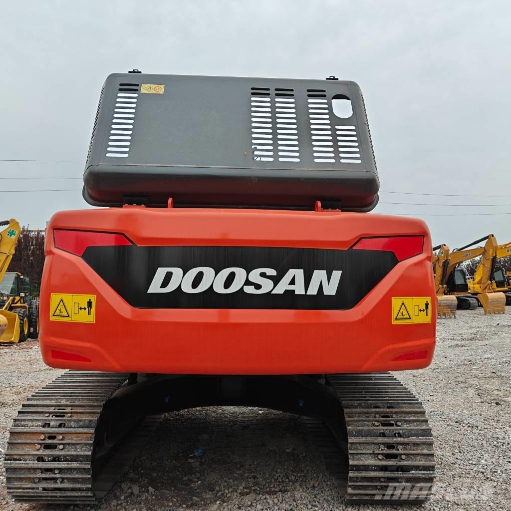 Doosan DX 225 LCA حفارات زحافة