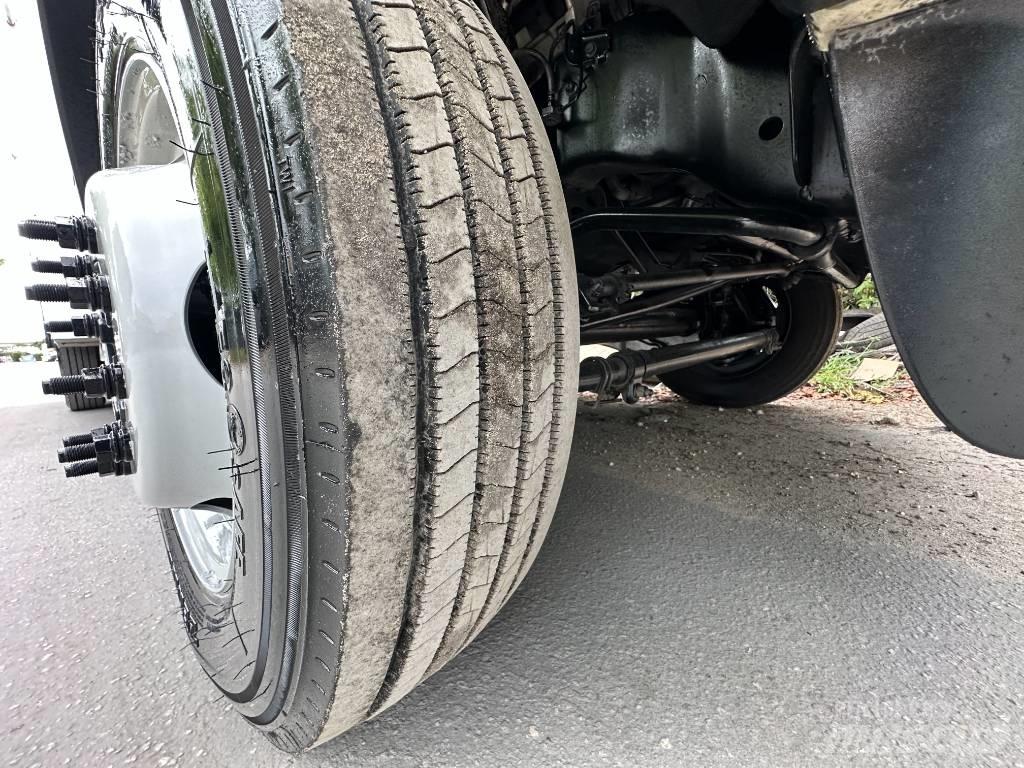 Ford F 550 شاحنات خفيفة/مفصلية الجوانب