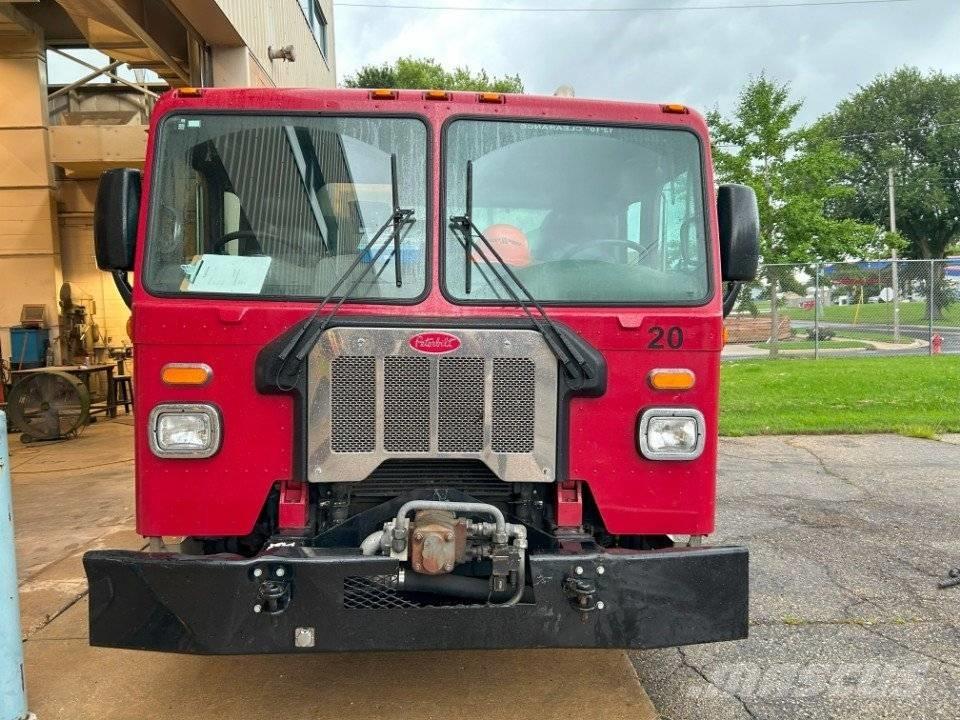 Peterbilt Loadmaster شاحنات أخرى