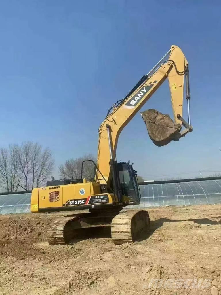 Sany SY 215 C حفارات زحافة