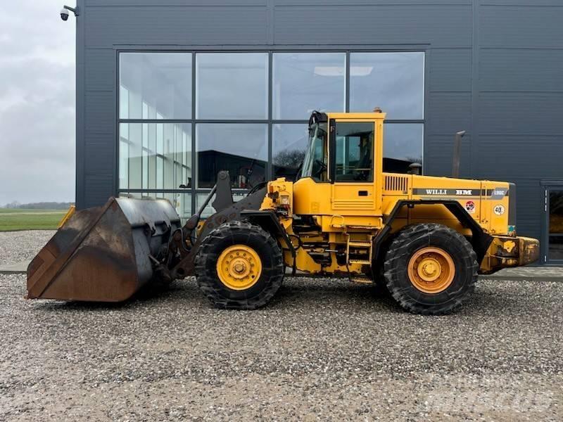 Volvo L 90 لوادر بعجل