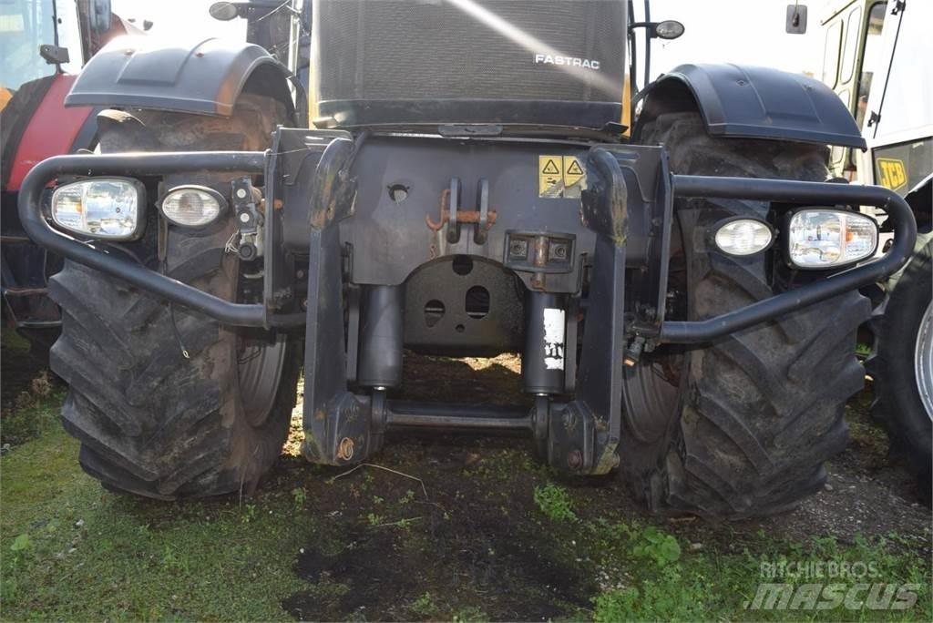 JCB Fastrac 8250 الجرارات
