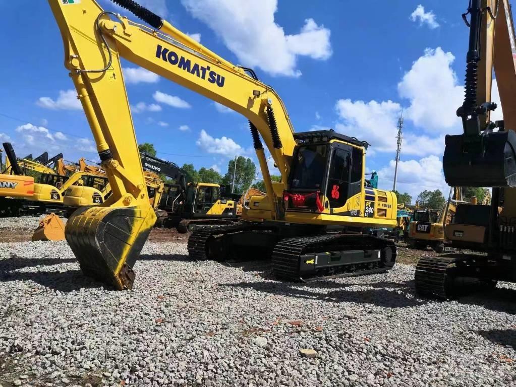 Komatsu PC 240 LC-8 حفارات زحافة