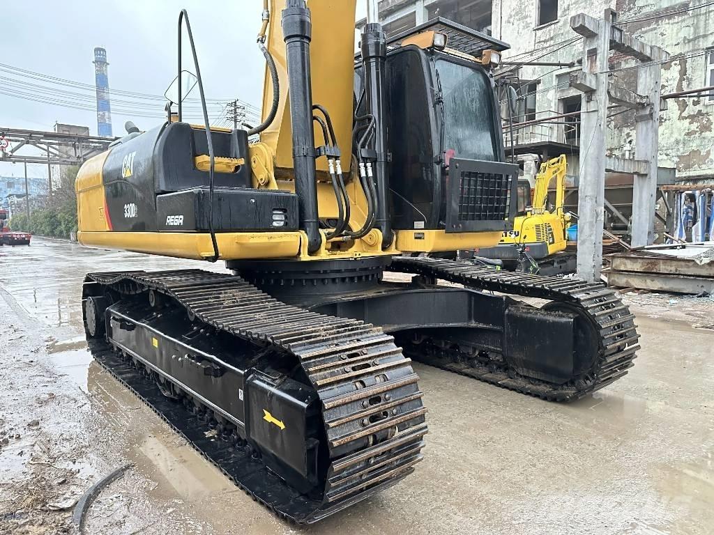 CAT 330D2 حفارات زحافة