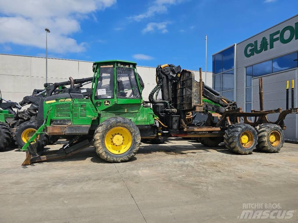 John Deere 1510G شاحنات