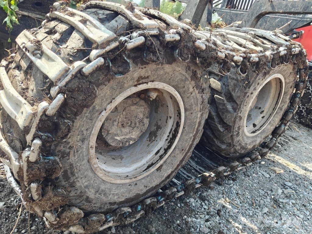 Komatsu 875 شاحنات