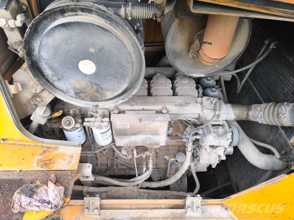 Liebherr PR 754 بلدوزرات مجنزرة