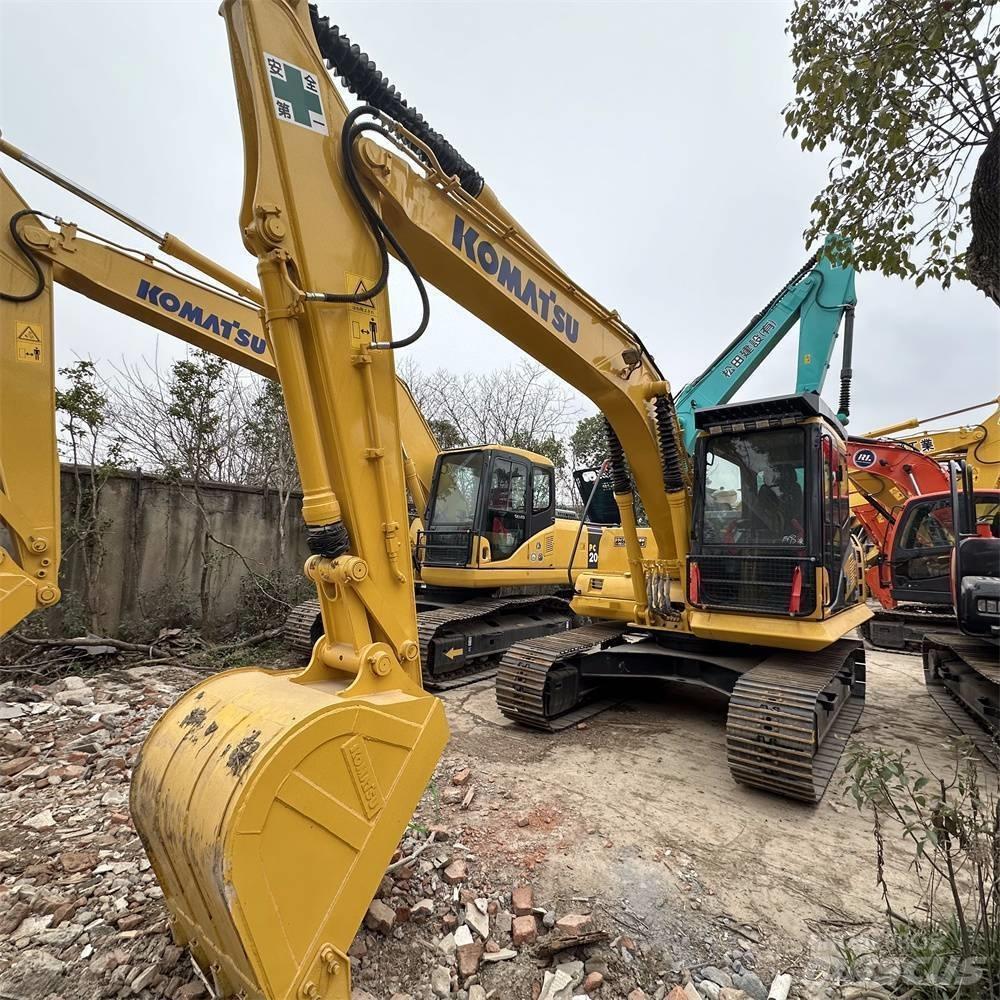 Komatsu PC 130-7 حفارات زحافة