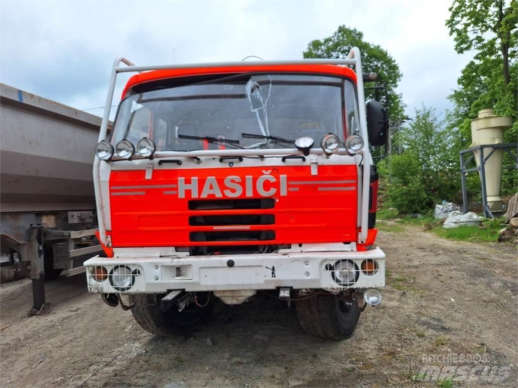 Tatra T 815 4X4 شاحنات بمقصورة وهيكل