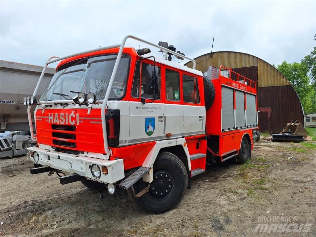 Tatra T 815 4X4 شاحنات بمقصورة وهيكل