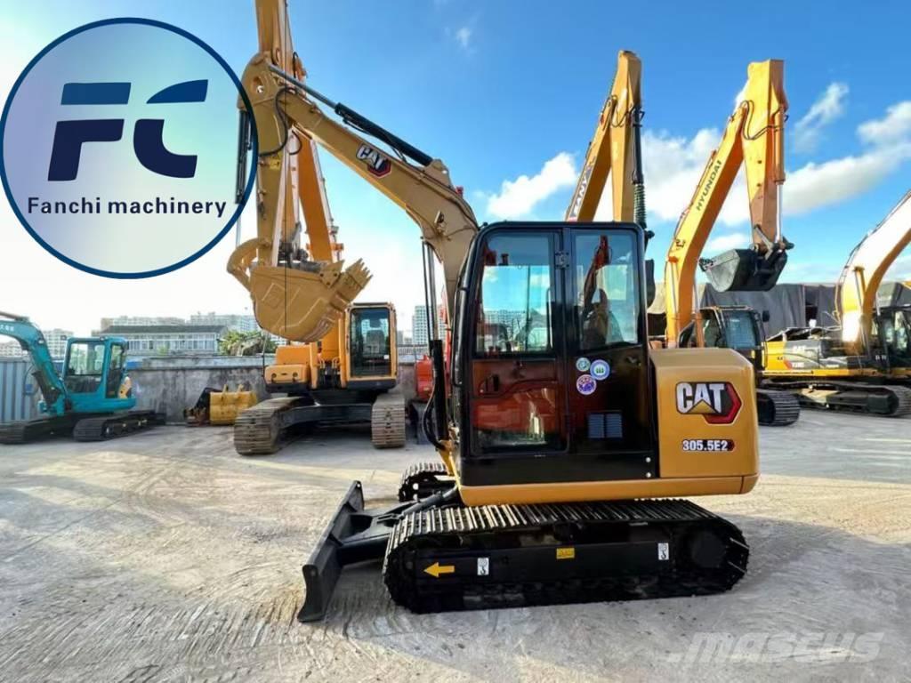 CAT 305.5E2 حفارات زحافة