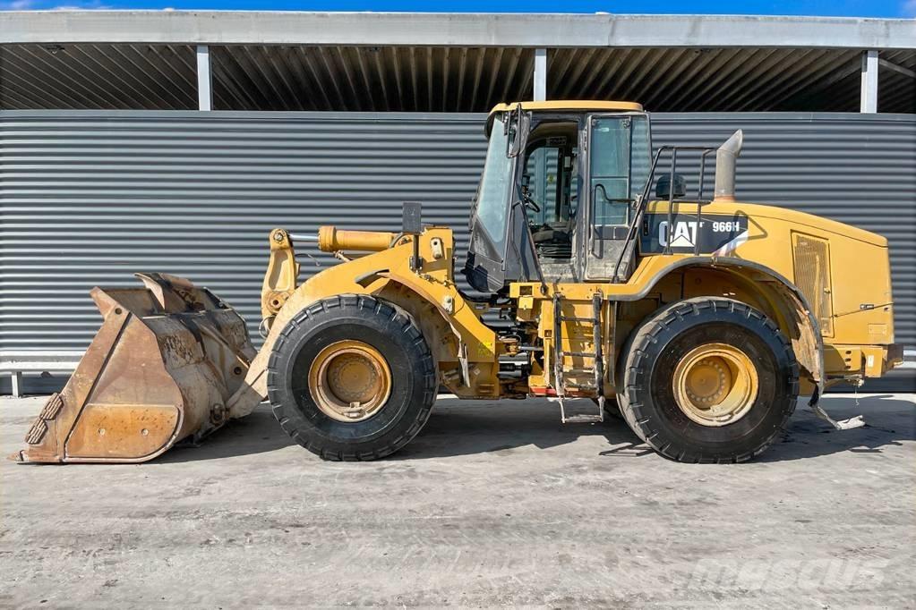 CAT 966H لوادر بعجل